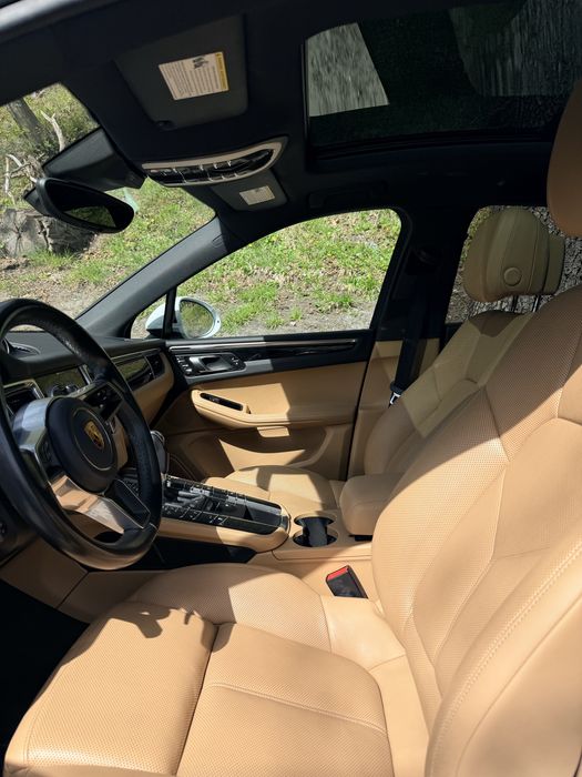 Продаж  Porsche Macan 2018 • 2.0 Turbo