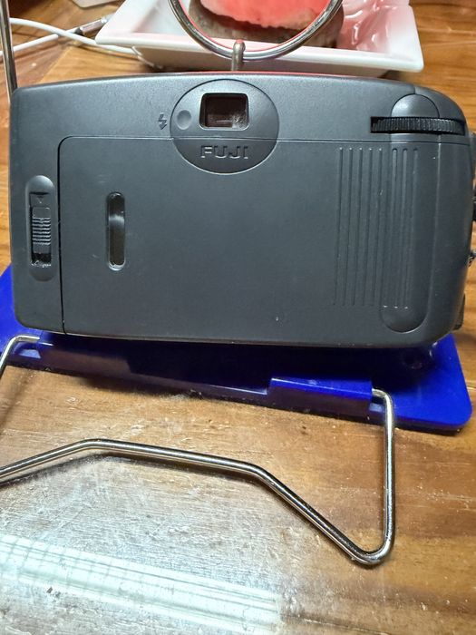Câmara analógica Fuji FZ-5