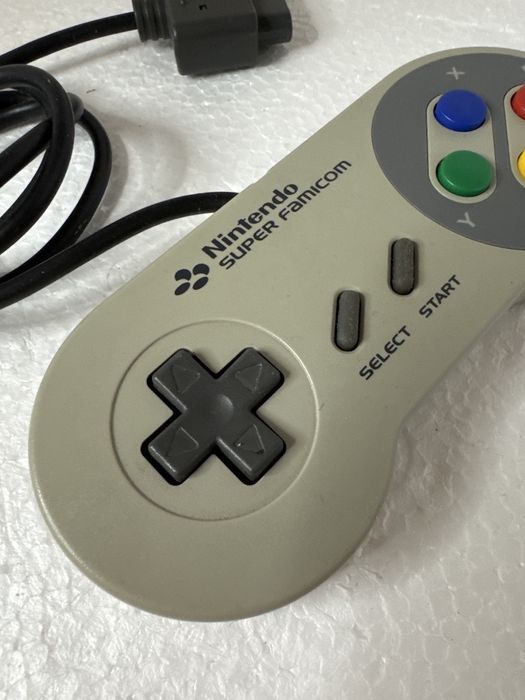 Kontroler pad do Nintendo Super Famicom / Super Nintendo SNES