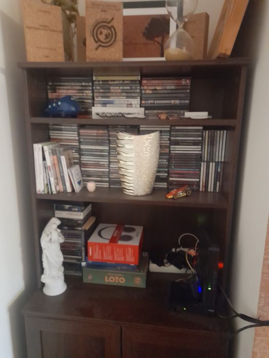 Movel castanho como novo