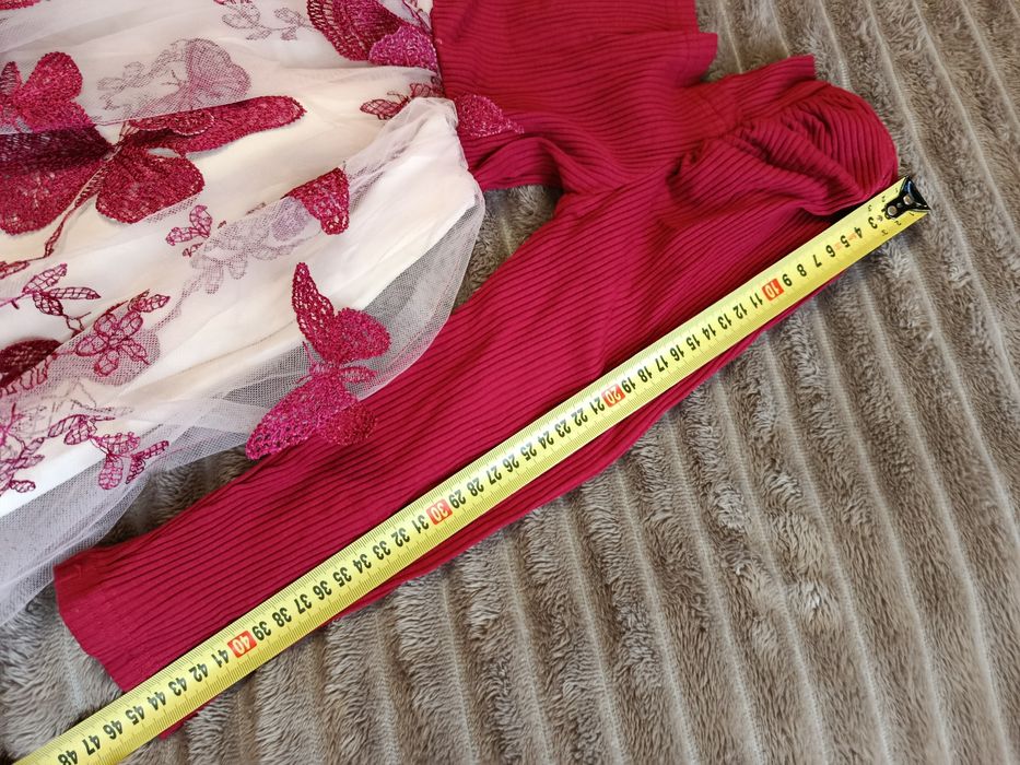 Святкова нарядна сукня на дівчинку 128 розмір