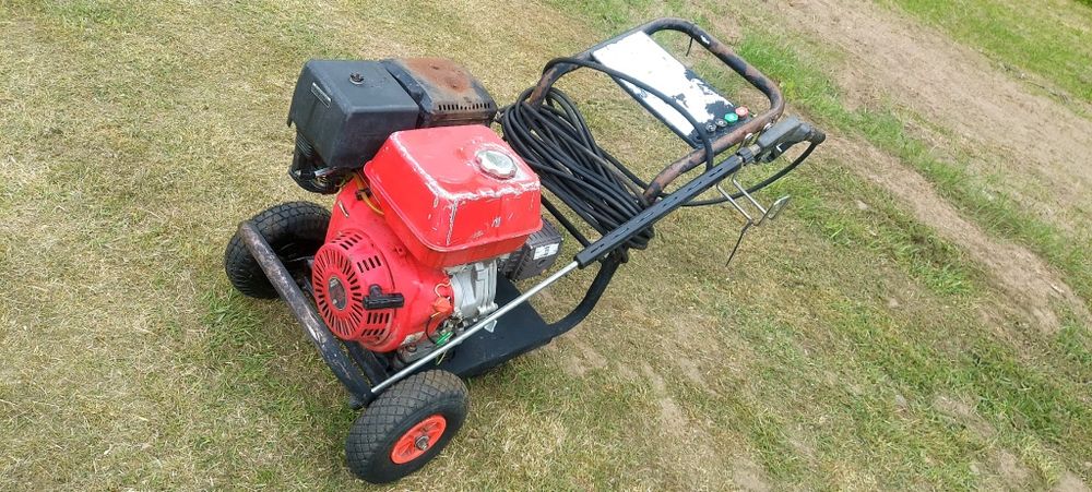 Myjka spalinowa 13hp silnik Hondy  karcher