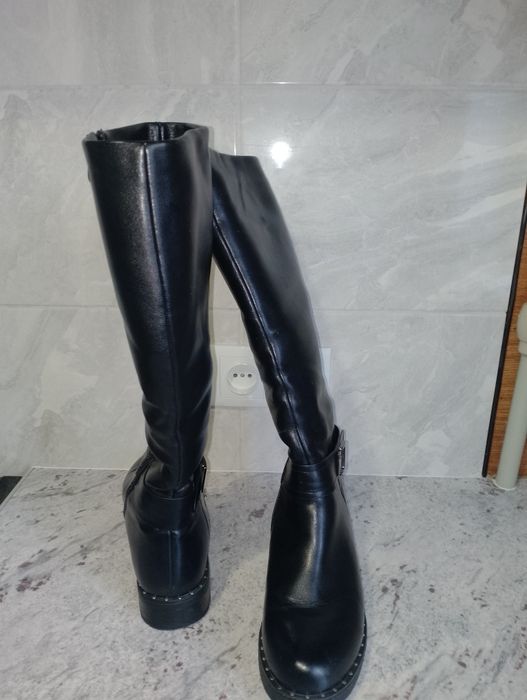 Продам сапоги женские