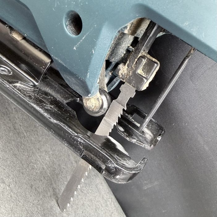 Stan idealny. Wyrzynarka Bosch GST 680 Profesional. Lombard Łódź.