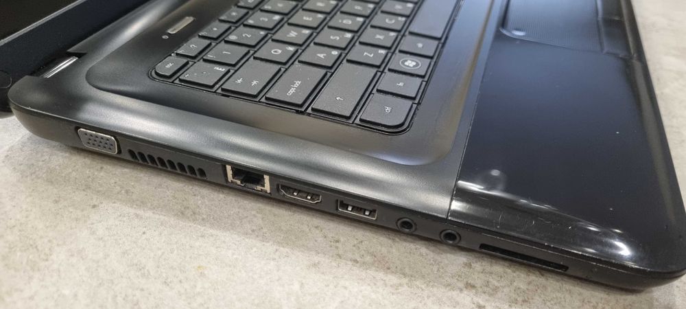 Ноутбук Compaq Presario CQ58 Intel i5-B 820, 4GB RAM, 320 GB, 15.6"