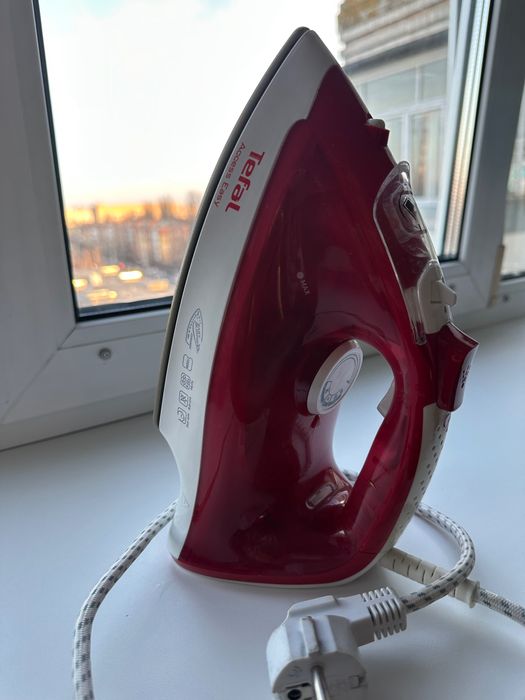 Праска Tefal. В робочу гарному стані