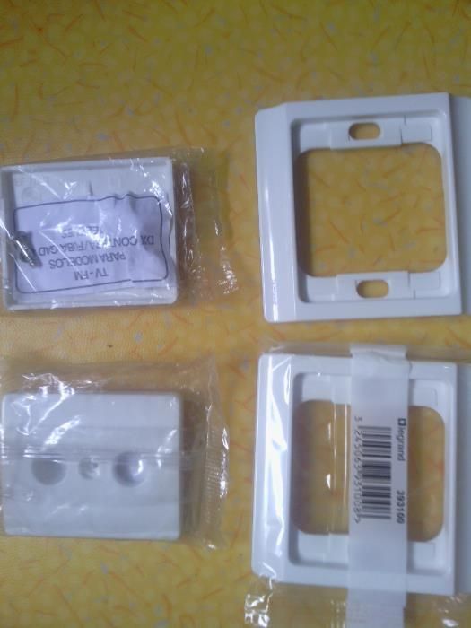Legrand decor; tomada sem terra,  SB900 SIPE BPT Galea