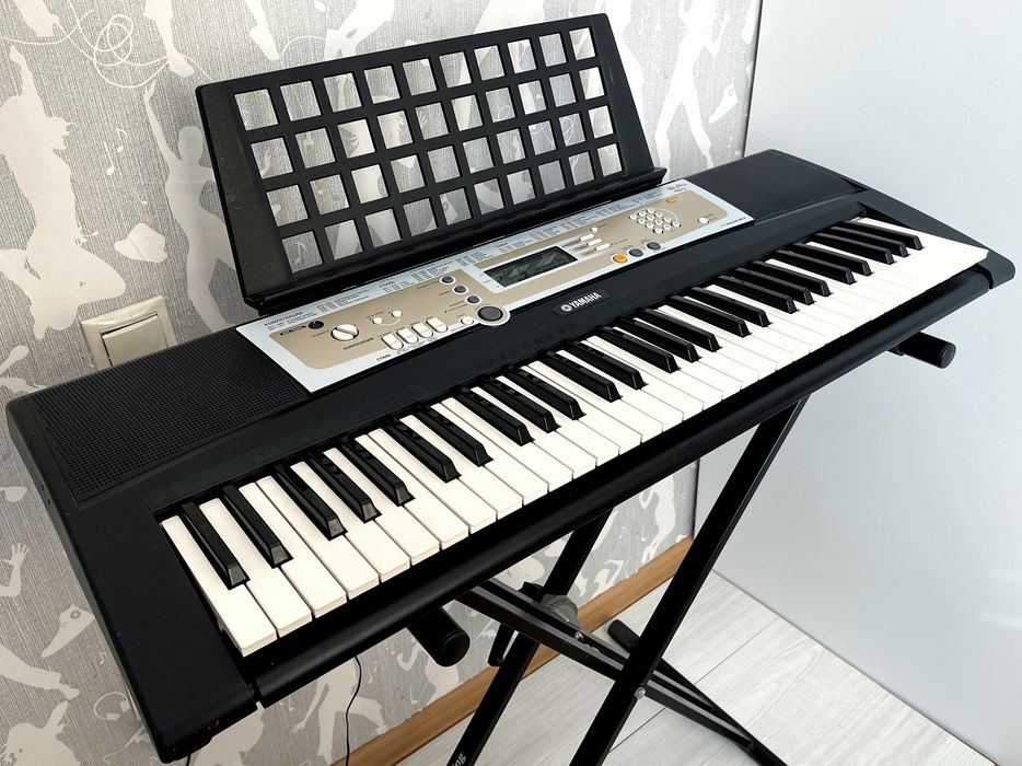 Синтезатор Yamaha R-200!!! Клавіші, Крута модель!!
