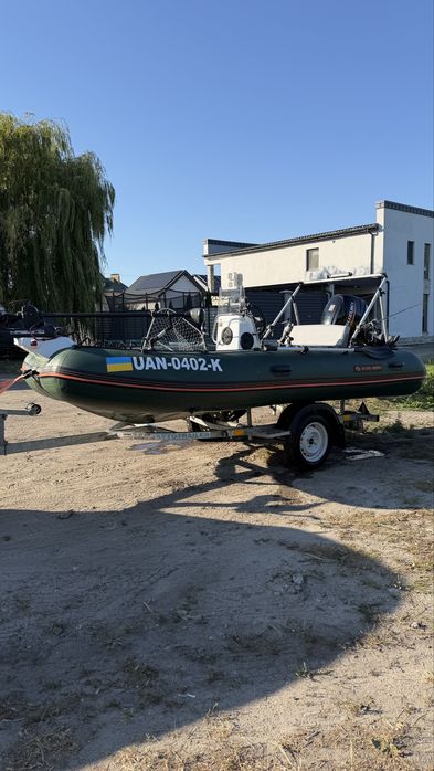 Продам човен kolibri400