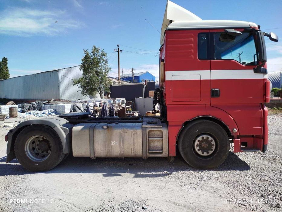 Продам або обміняю МАН ТГХ напівпричіп самоскид ,коробка автомат.