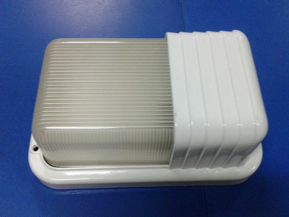 3 apliques exteriores brancos