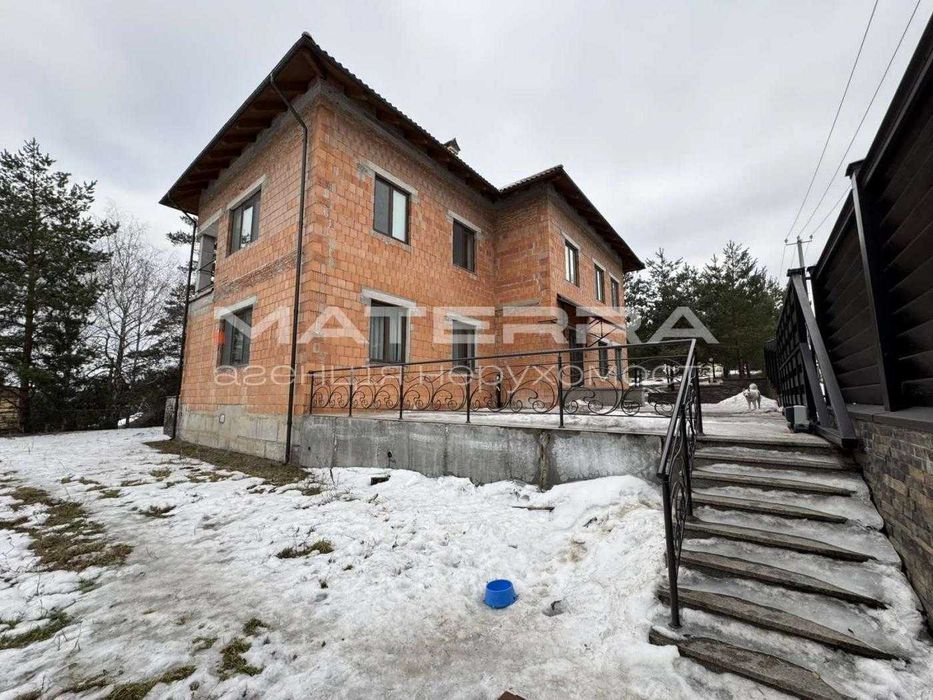 Віта-Поштова Продаж будинку 400м2 з частковим ремонтом, поруч з лісом