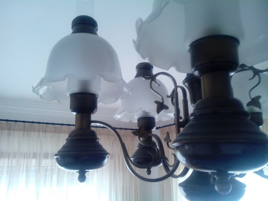 Five-Arm Chandelier424884256743116801