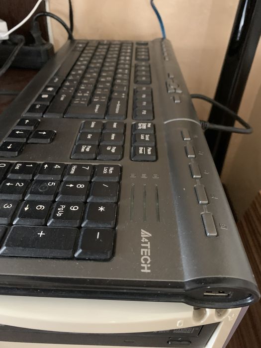 Системний блок з двоядерним Athlon Dual core 4050e, клавіатура, миша