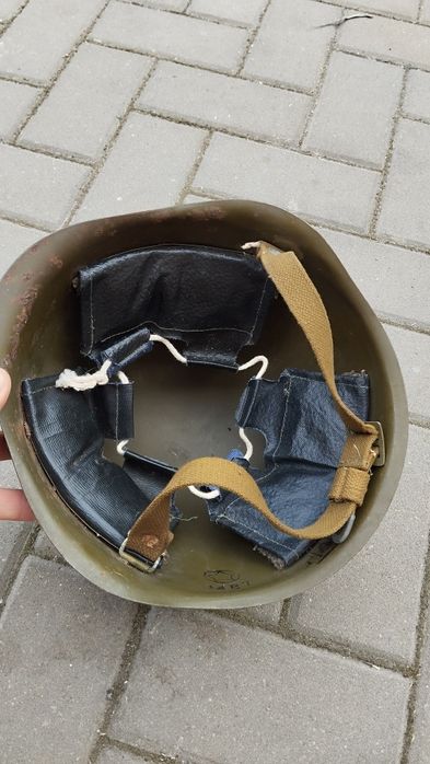 Hełm radziecki ssh-40 wojenny z fasunkiem reko