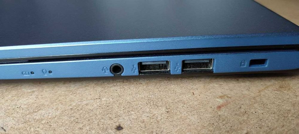 Ноутбук ASUS X515EP