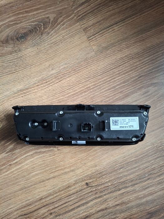 Panel klimatyzacji corsa F 39231171