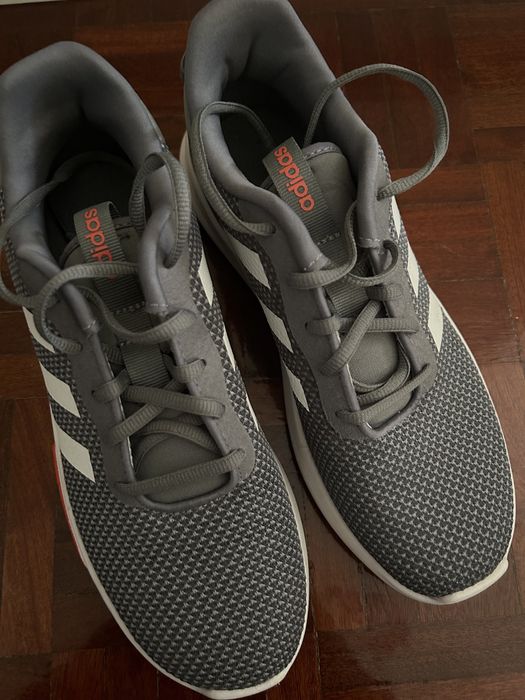 Ténis Adidas unissexo como novos