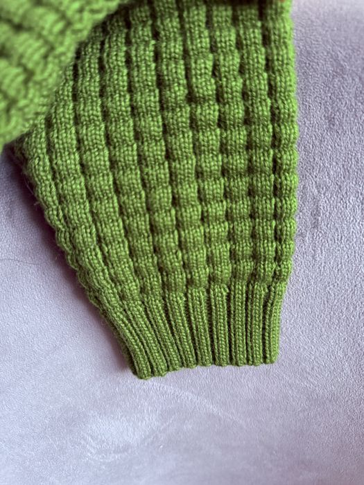 Продам комфортный кардиган в идеалтном состоянии , 80%шерсть, 20%акрил