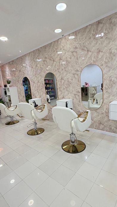 Aluguer d cadeiras para salao (cabelos e manicures) Av. 23 de Julho Almada