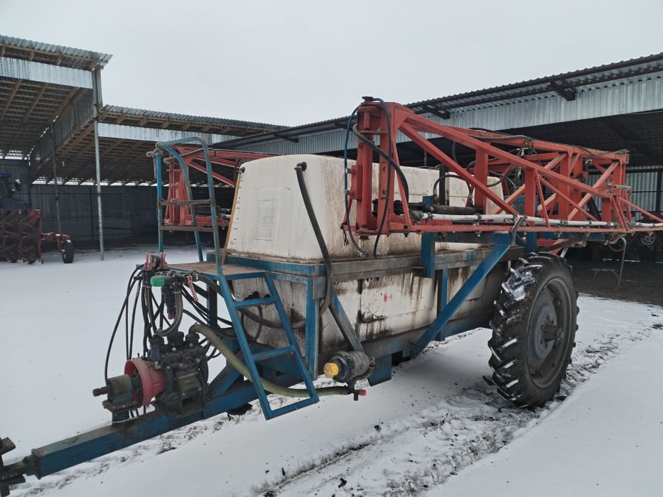 Продам Оприскувач ОП-2000