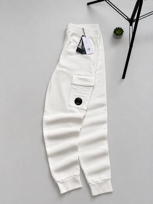 Спортивні штани карго C.P. Company Diagonal Raised Fleece Lens White. Оригінал