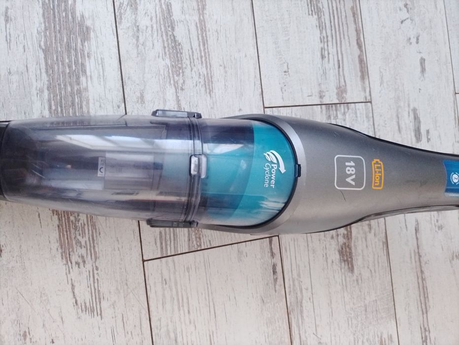 Пылесос на АКБ Phillips