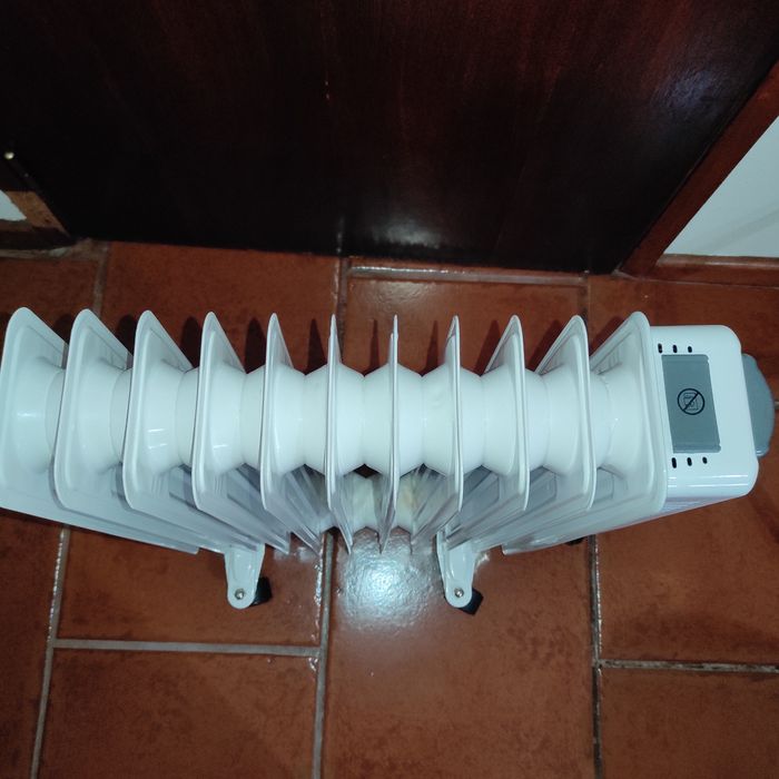 Aquecedor a óleo  Kunf 2500W