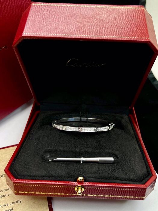 Золотой браслет Cartier Love small бриллианты 1.1 карат. 5500$