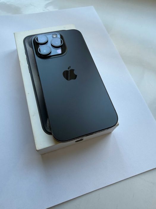 iPhone 15 Pro, Black Titanium, 128 GB