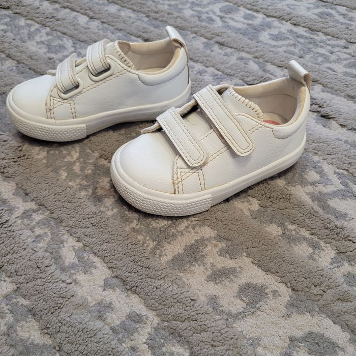 Кеди next розмір 5, устілка 13.5 см, ЕU 21.5