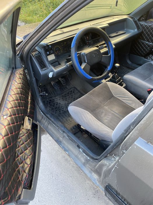 Терміново.! Продам Рено 21  1.7 газ/бензин ( можливий обмін )