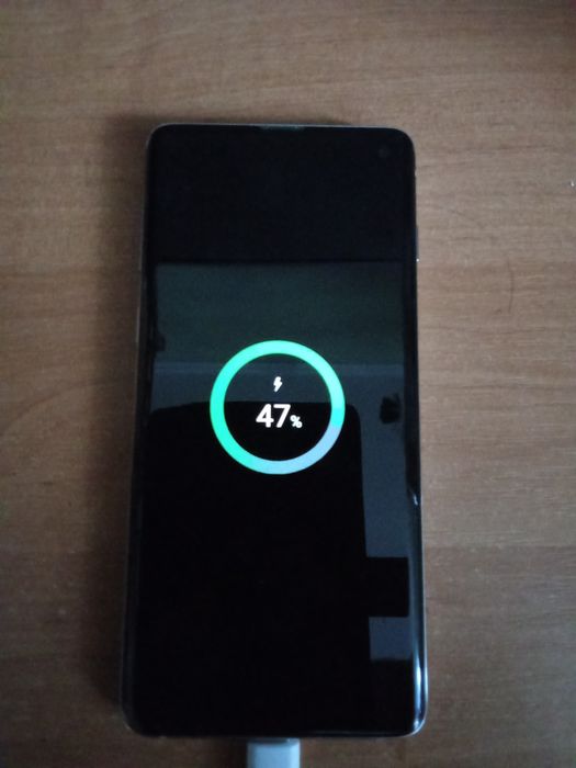 Продам телефон самсунг G-973F/DS