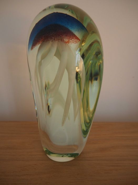 Szklany przycisk do papieru na biurko meduza wys.16 cm