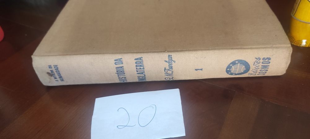 História da Inglaterra, edições cosmos