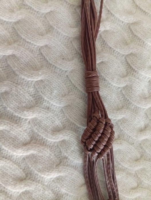 Cinto original, em pele castanha