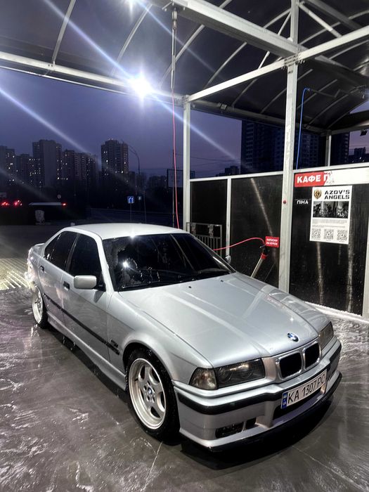 Bmw e36 323i (192hp) 1996