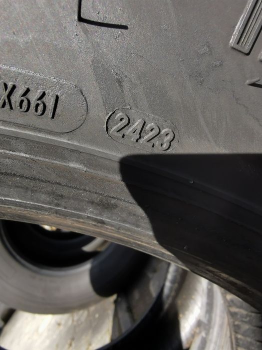 Para opon 385/55R22.5 160K 20PR Pirelli itineris TM T 90series #