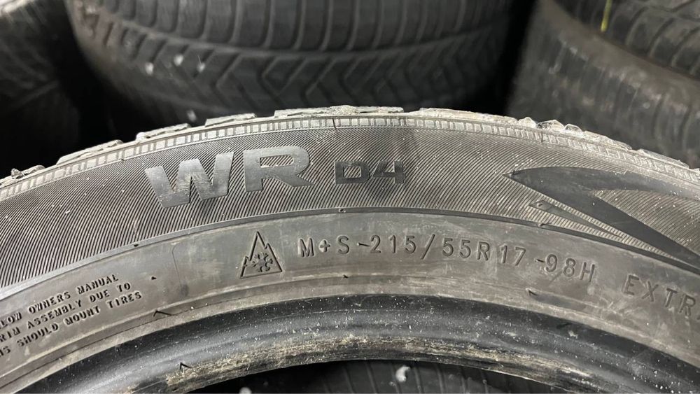 Комплект зимової гуми 215/55/17 Nokian