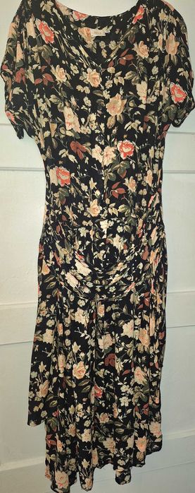 Sukienka w kwiaty No 1