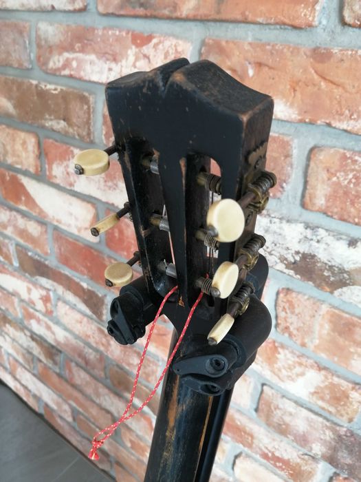 Parlor.Gitara z początku XX wieku. Również zamiana.