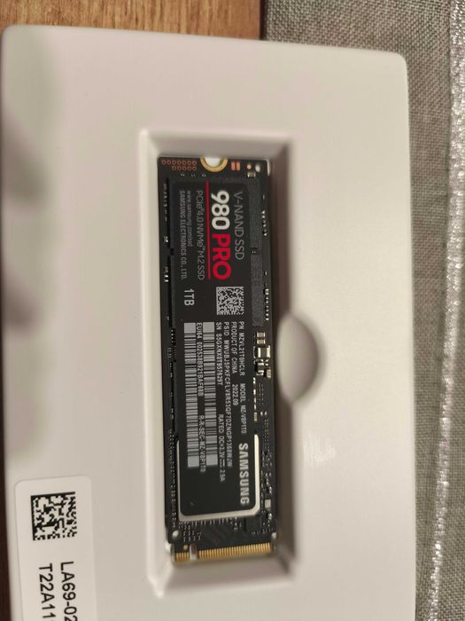 Samsung 1TB M.2 PCIe Gen4 NVMe 980 PRO