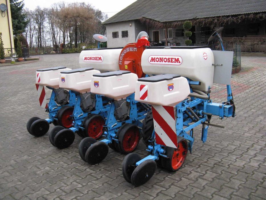 Siewnik Gaspardo SP540 4 rzędowy do kukurydzy Kuhn Junior Monosem NG+