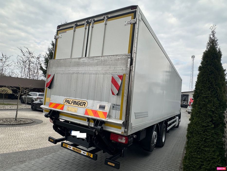 DAF CF 370 2017 r.  Chłodnia + Winda EURO 6  Izoterma , Agregat chłodniczy Carrier Supra 850 , Salon PL
