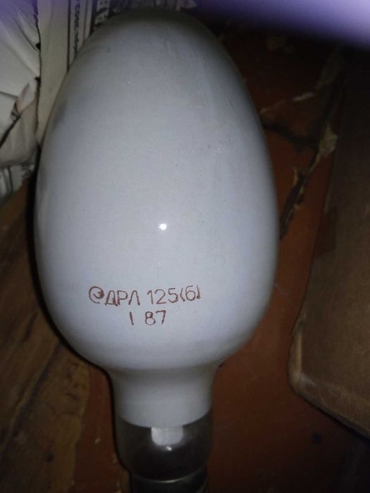 Продам лампочки Tesla 250 W, 400W. ДРЛ 125.