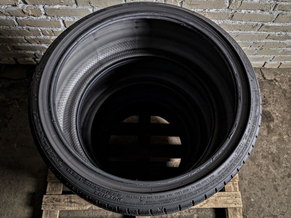 225/35r19 FALKEN | Japan | 7/6mm | Преміум шини | Комплект | Ідеальні