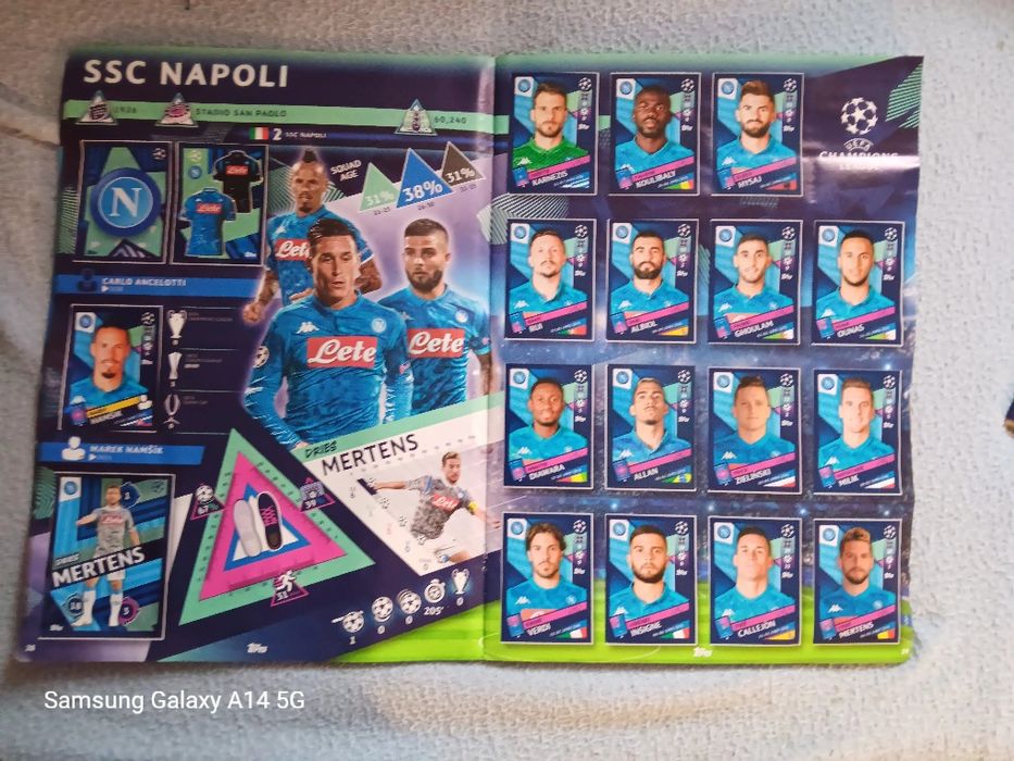 Caderneta de futebol- uefa champions league,  muito bem conservada