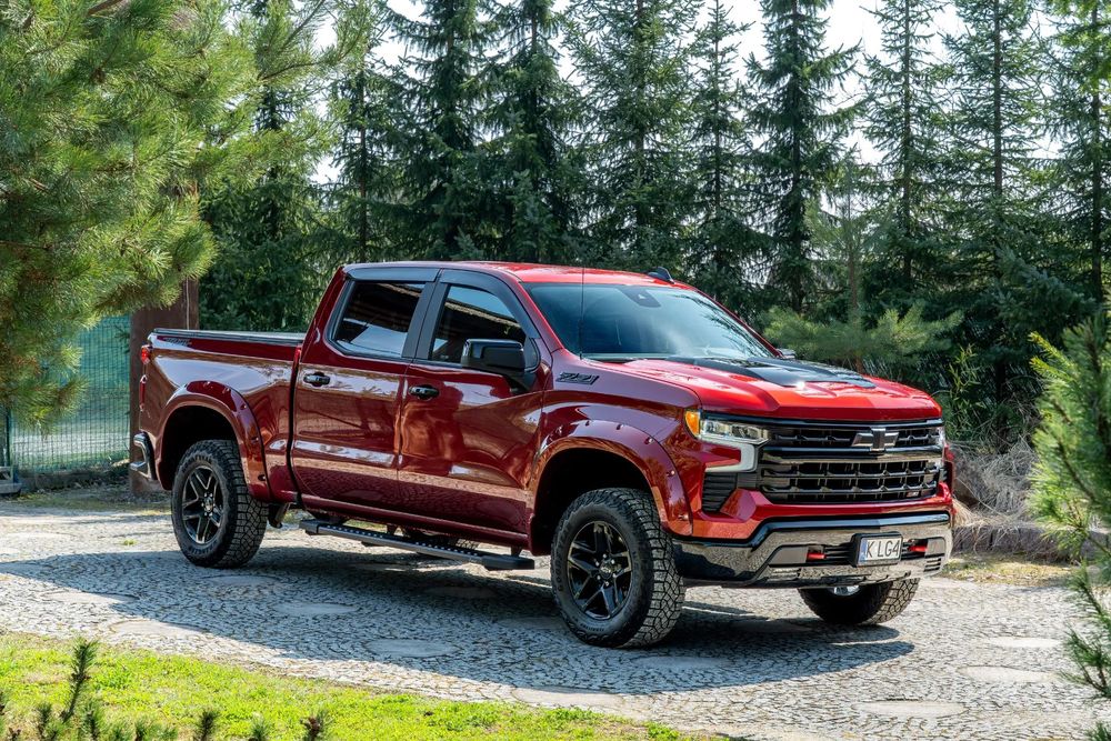 Chevrolet Silverado K1500 4WD LT / 5.3L V8 355KM / Pakiet Z71 / Długa paka / PL MENU / FV