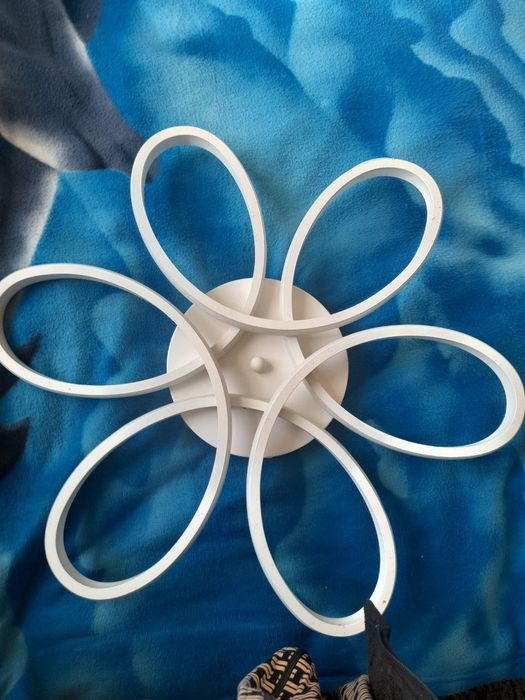 LED лампа з пультом