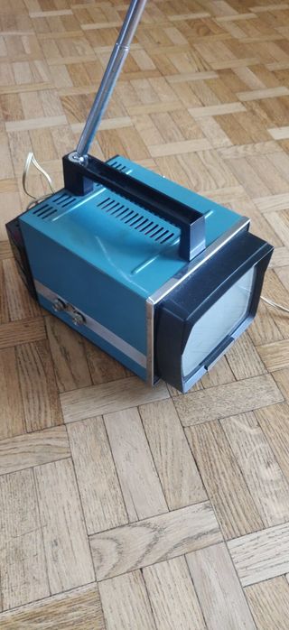 Telewizor turystyczny vl-100